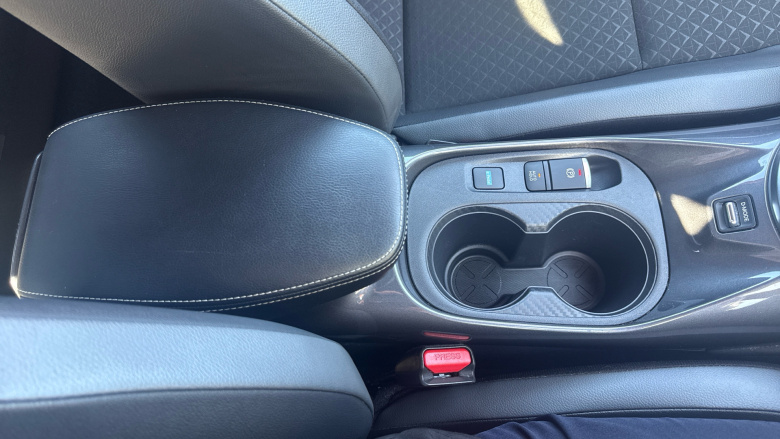 Nissan Juke 1.6 Hybrid N-Connecta 5dr Auto Hybrid Hatchback